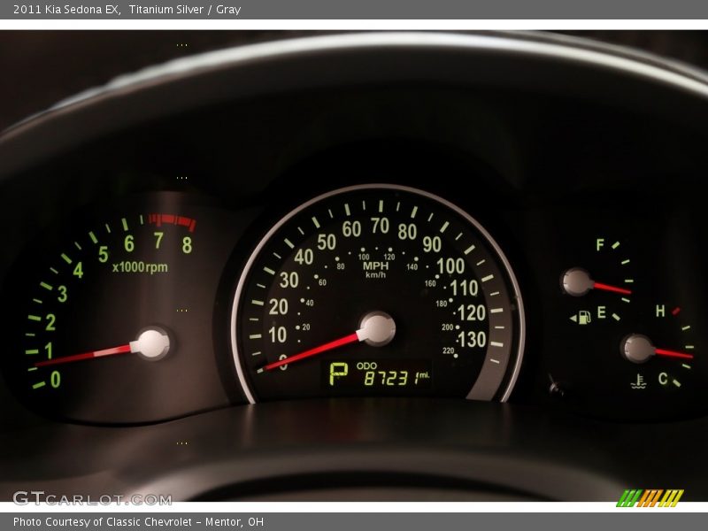Titanium Silver / Gray 2011 Kia Sedona EX