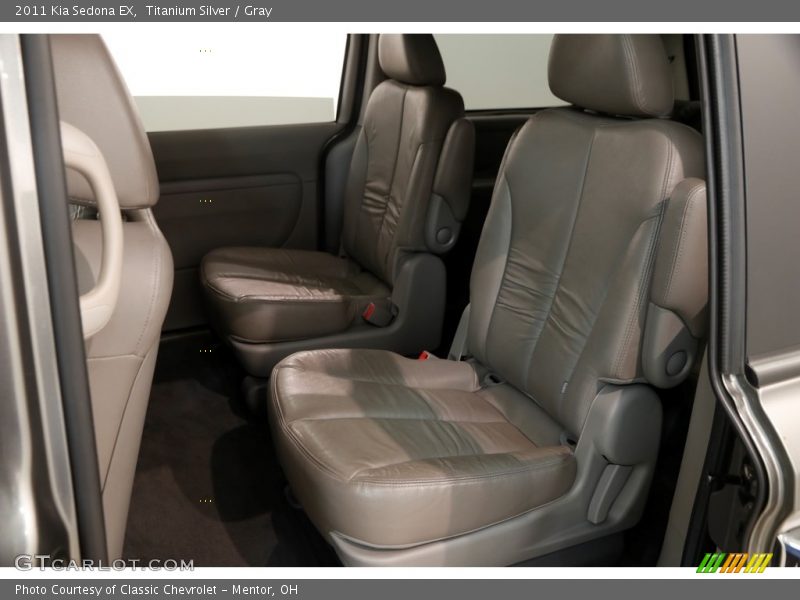 Titanium Silver / Gray 2011 Kia Sedona EX