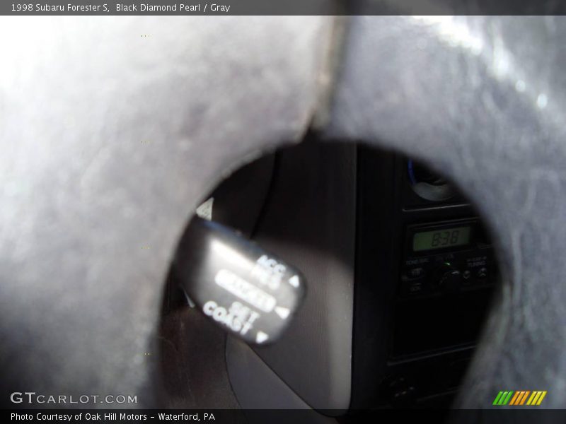 Black Diamond Pearl / Gray 1998 Subaru Forester S