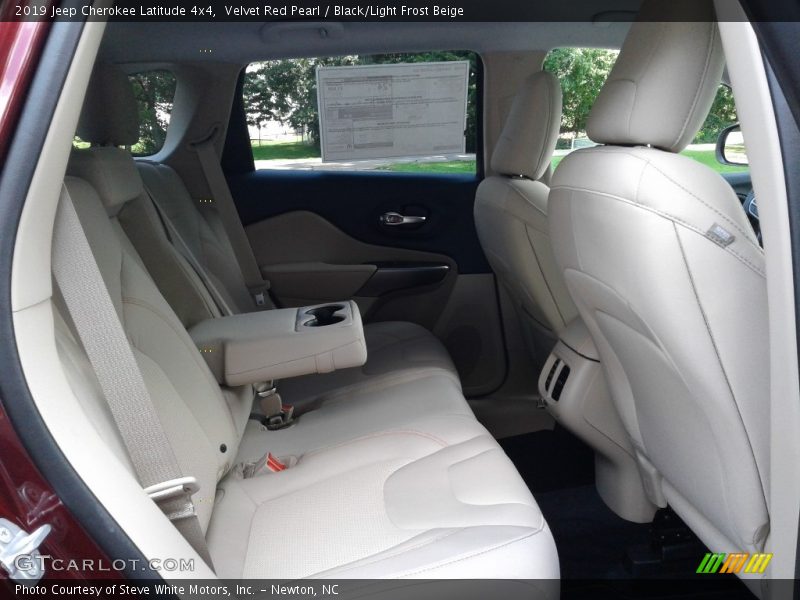 Velvet Red Pearl / Black/Light Frost Beige 2019 Jeep Cherokee Latitude 4x4