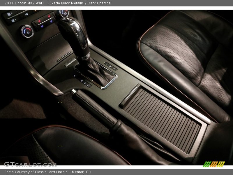 Tuxedo Black Metallic / Dark Charcoal 2011 Lincoln MKZ AWD