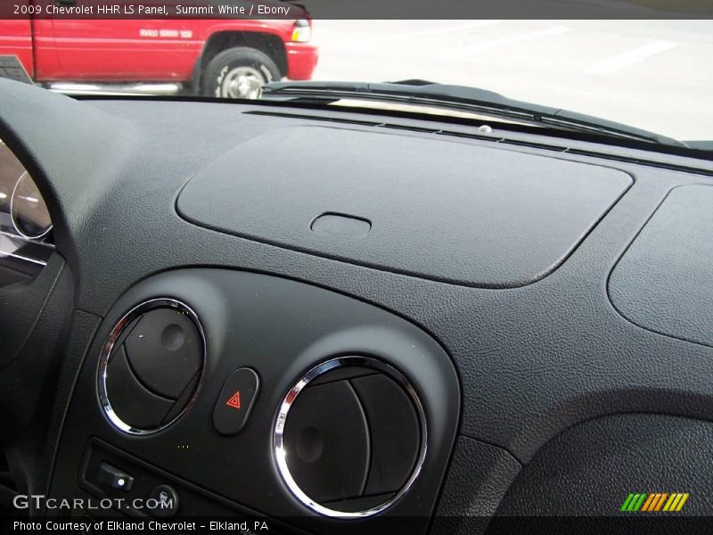 Summit White / Ebony 2009 Chevrolet HHR LS Panel
