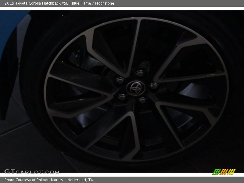 Blue Flame / Moonstone 2019 Toyota Corolla Hatchback XSE
