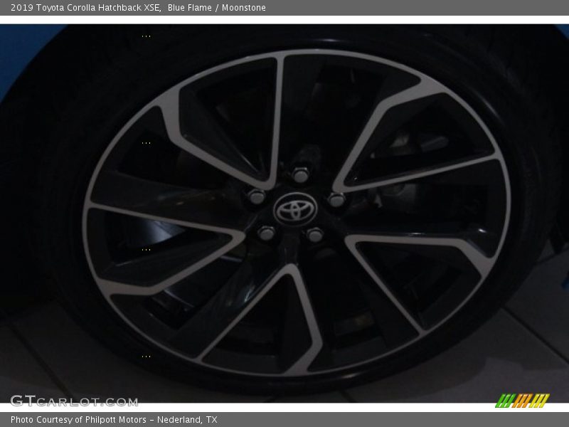 Blue Flame / Moonstone 2019 Toyota Corolla Hatchback XSE
