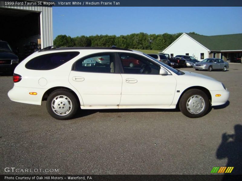 Vibrant White / Medium Prairie Tan 1999 Ford Taurus SE Wagon