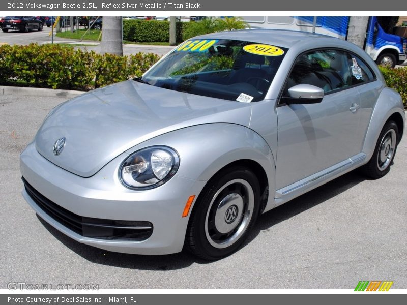 Reflex Silver Metallic / Titan Black 2012 Volkswagen Beetle 2.5L