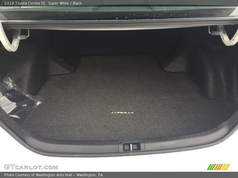  2019 Corolla SE Trunk