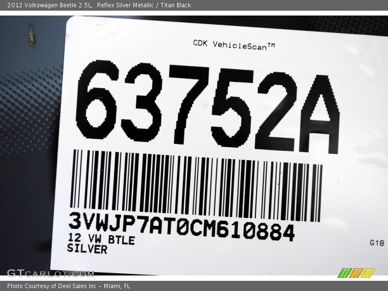 Reflex Silver Metallic / Titan Black 2012 Volkswagen Beetle 2.5L