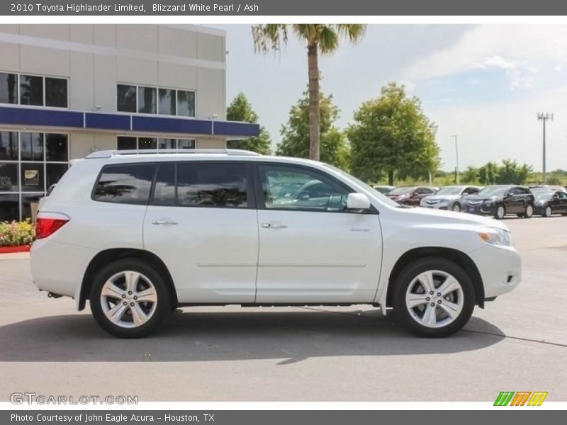Blizzard White Pearl / Ash 2010 Toyota Highlander Limited