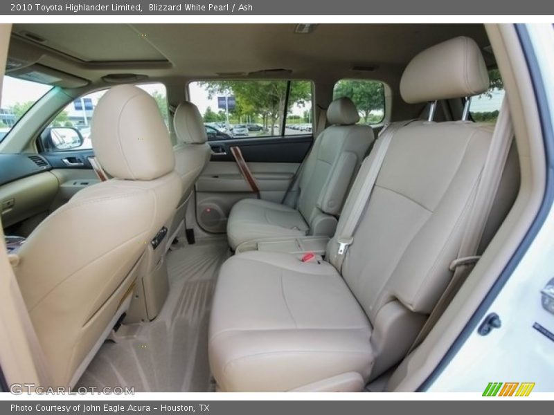 Blizzard White Pearl / Ash 2010 Toyota Highlander Limited