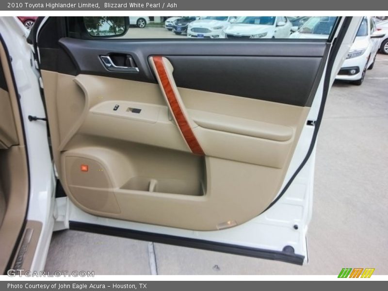 Blizzard White Pearl / Ash 2010 Toyota Highlander Limited