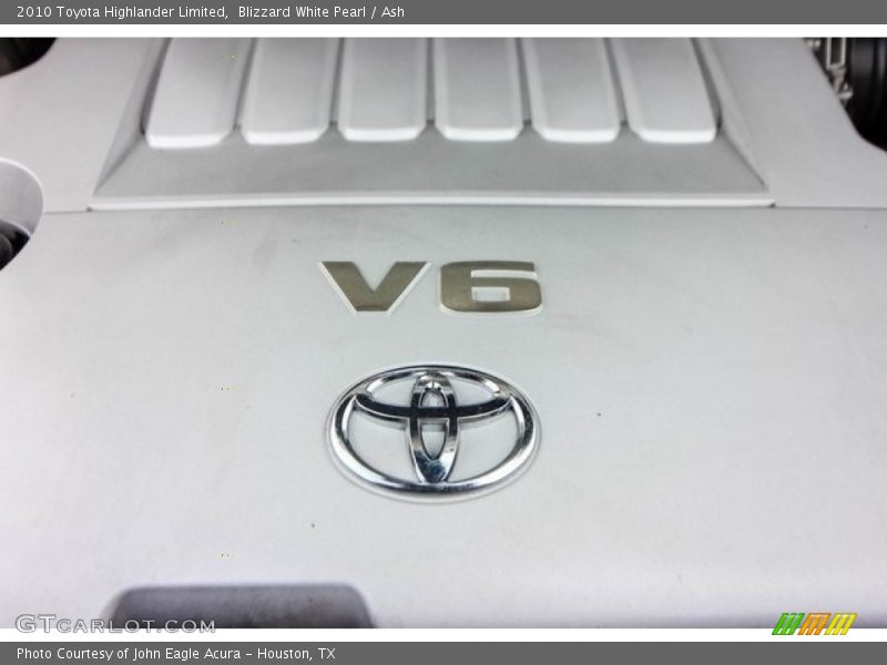 Blizzard White Pearl / Ash 2010 Toyota Highlander Limited