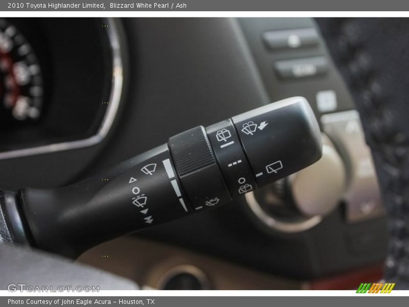 Blizzard White Pearl / Ash 2010 Toyota Highlander Limited