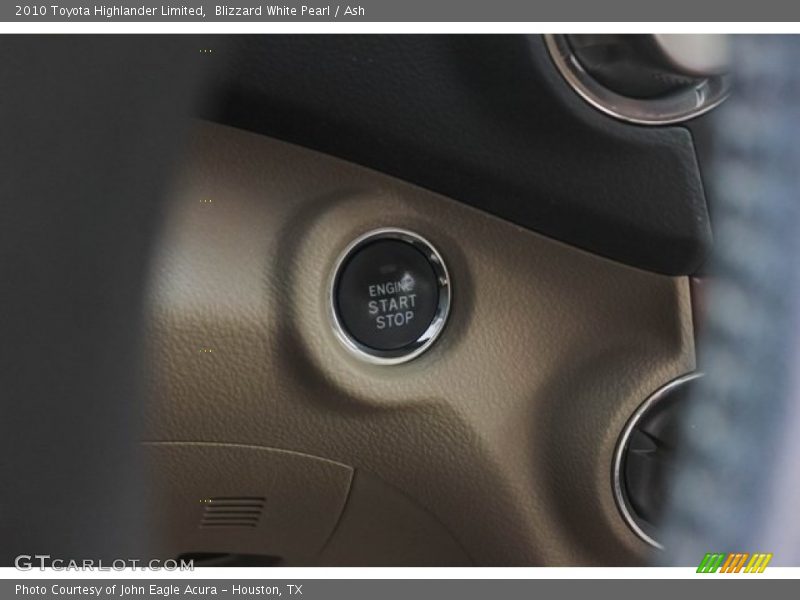 Blizzard White Pearl / Ash 2010 Toyota Highlander Limited