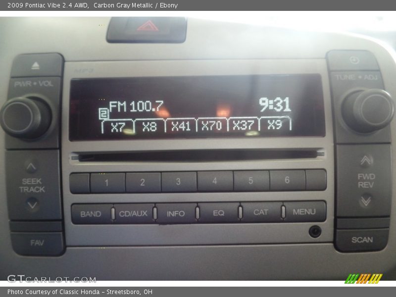 Carbon Gray Metallic / Ebony 2009 Pontiac Vibe 2.4 AWD
