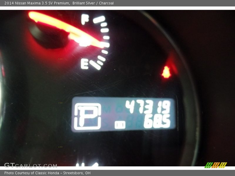 Brilliant Silver / Charcoal 2014 Nissan Maxima 3.5 SV Premium