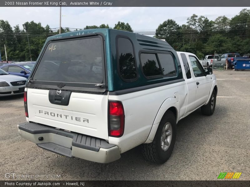 Avalanche White / Gray 2003 Nissan Frontier XE King Cab