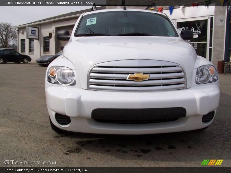 Summit White / Ebony 2009 Chevrolet HHR LS Panel