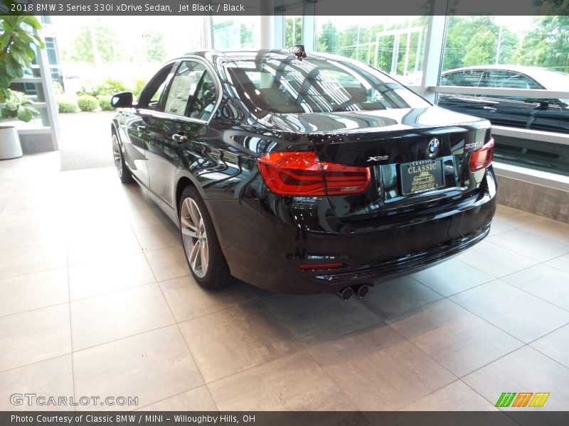 Jet Black / Black 2018 BMW 3 Series 330i xDrive Sedan