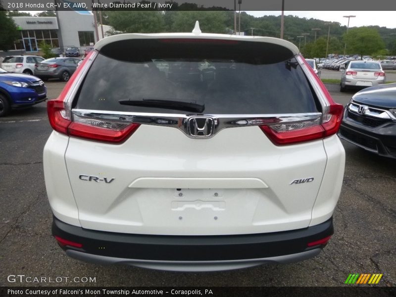 White Diamond Pearl / Ivory 2018 Honda CR-V EX AWD