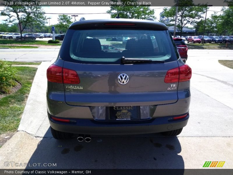 Pepper Gray Metallic / Charcoal Black 2018 Volkswagen Tiguan Limited 2.0T 4Motion