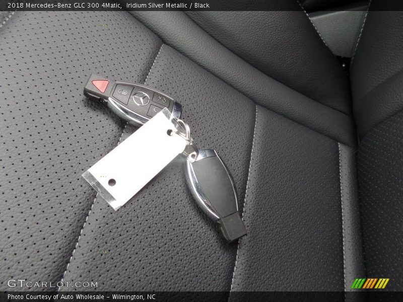 Iridium Silver Metallic / Black 2018 Mercedes-Benz GLC 300 4Matic