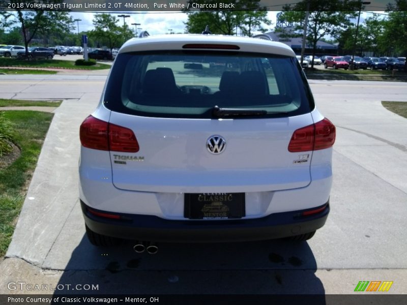 Pure White / Charcoal Black 2018 Volkswagen Tiguan Limited 2.0T 4Motion