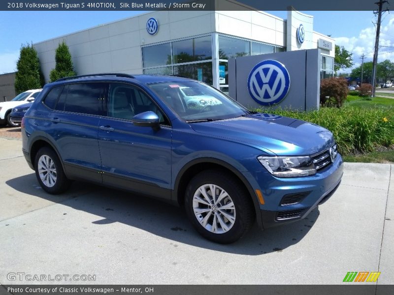 Front 3/4 View of 2018 Tiguan S 4MOTION