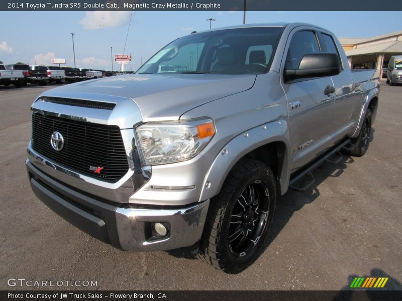 Magnetic Gray Metallic / Graphite 2014 Toyota Tundra SR5 Double Cab