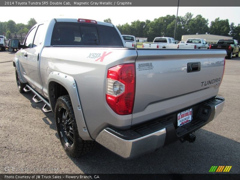 Magnetic Gray Metallic / Graphite 2014 Toyota Tundra SR5 Double Cab