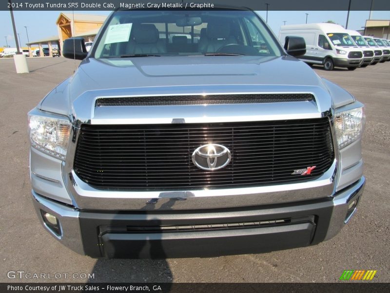 Magnetic Gray Metallic / Graphite 2014 Toyota Tundra SR5 Double Cab