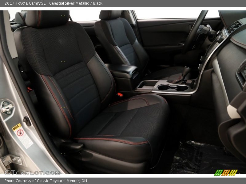 Celestial Silver Metallic / Black 2017 Toyota Camry SE