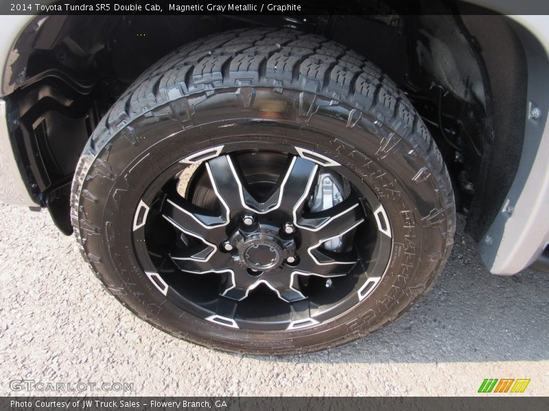 Magnetic Gray Metallic / Graphite 2014 Toyota Tundra SR5 Double Cab