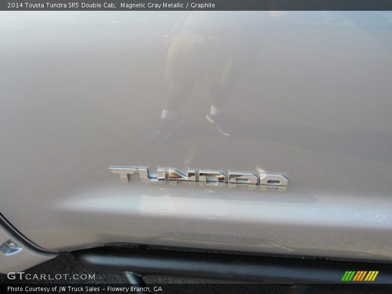 Magnetic Gray Metallic / Graphite 2014 Toyota Tundra SR5 Double Cab