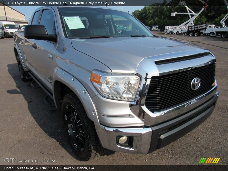 Magnetic Gray Metallic / Graphite 2014 Toyota Tundra SR5 Double Cab