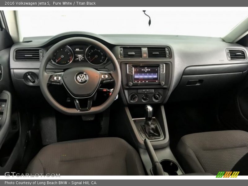 Pure White / Titan Black 2016 Volkswagen Jetta S