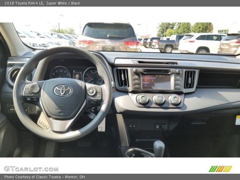 Super White / Black 2018 Toyota RAV4 LE