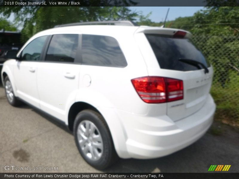 Vice White / Black 2018 Dodge Journey SE