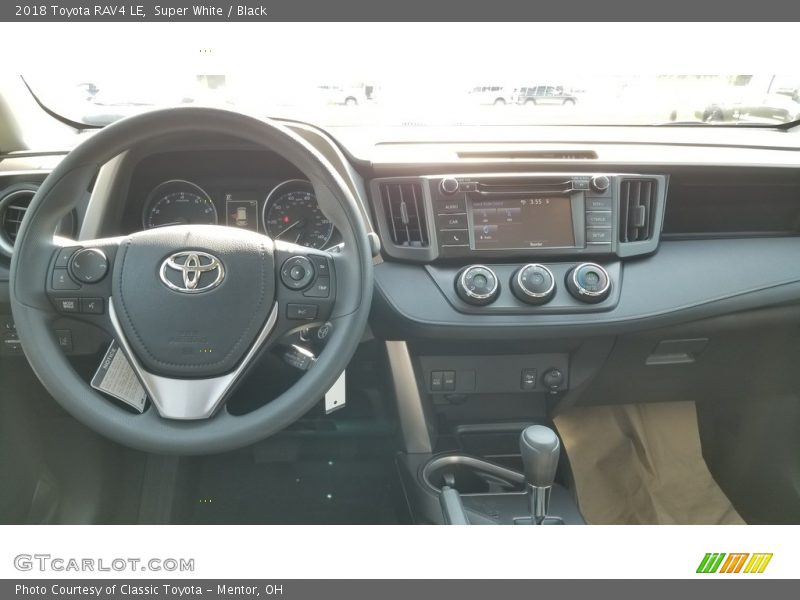 Super White / Black 2018 Toyota RAV4 LE