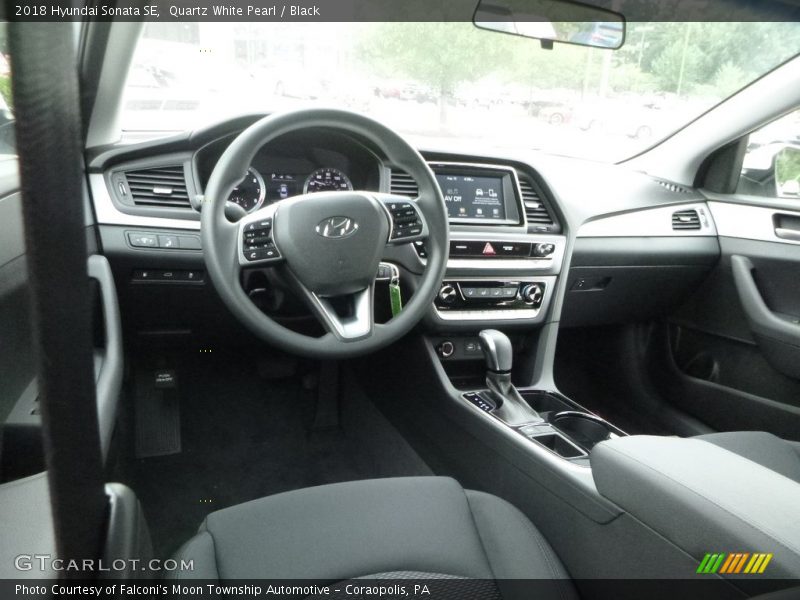Quartz White Pearl / Black 2018 Hyundai Sonata SE