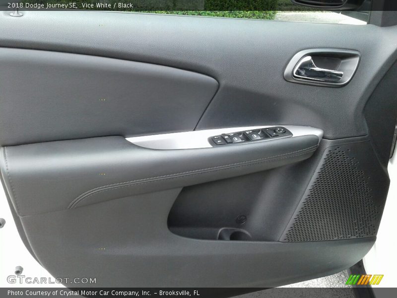 Vice White / Black 2018 Dodge Journey SE