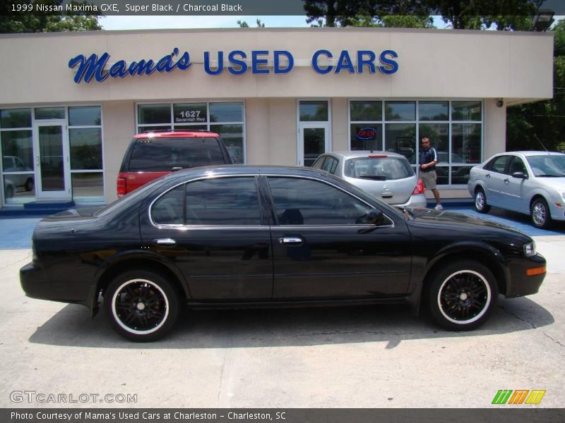 Super Black / Charcoal Black 1999 Nissan Maxima GXE