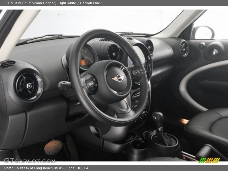 Light White / Carbon Black 2015 Mini Countryman Cooper