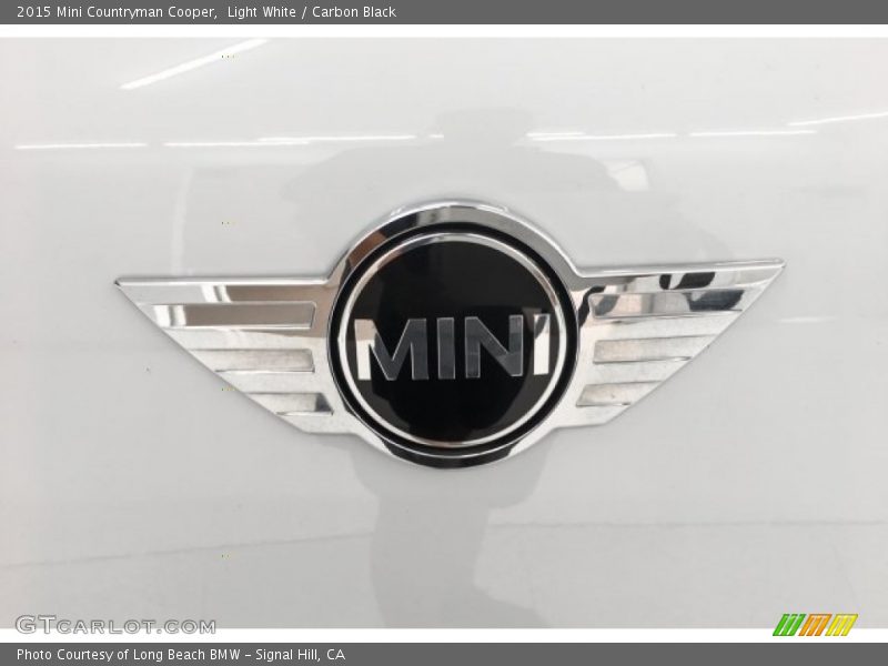 Light White / Carbon Black 2015 Mini Countryman Cooper