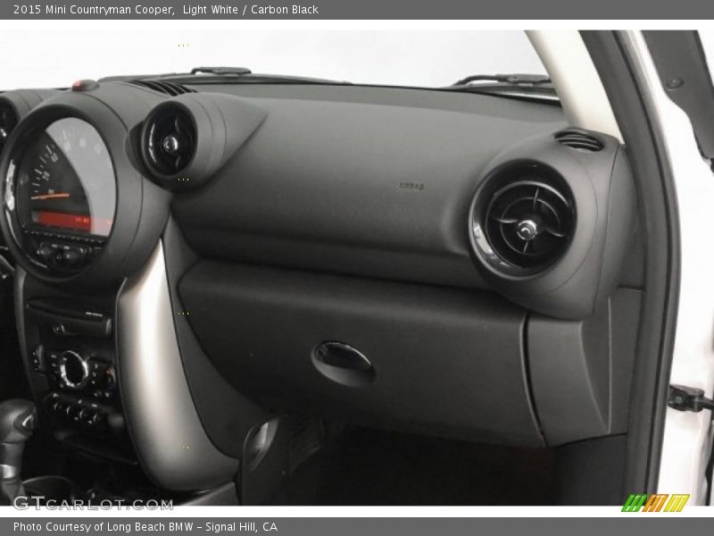 Light White / Carbon Black 2015 Mini Countryman Cooper