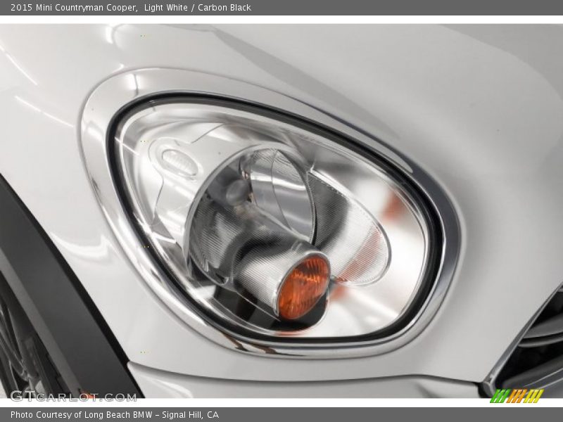 Light White / Carbon Black 2015 Mini Countryman Cooper