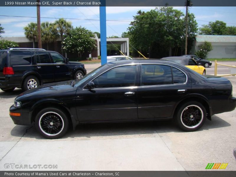 Super Black / Charcoal Black 1999 Nissan Maxima GXE