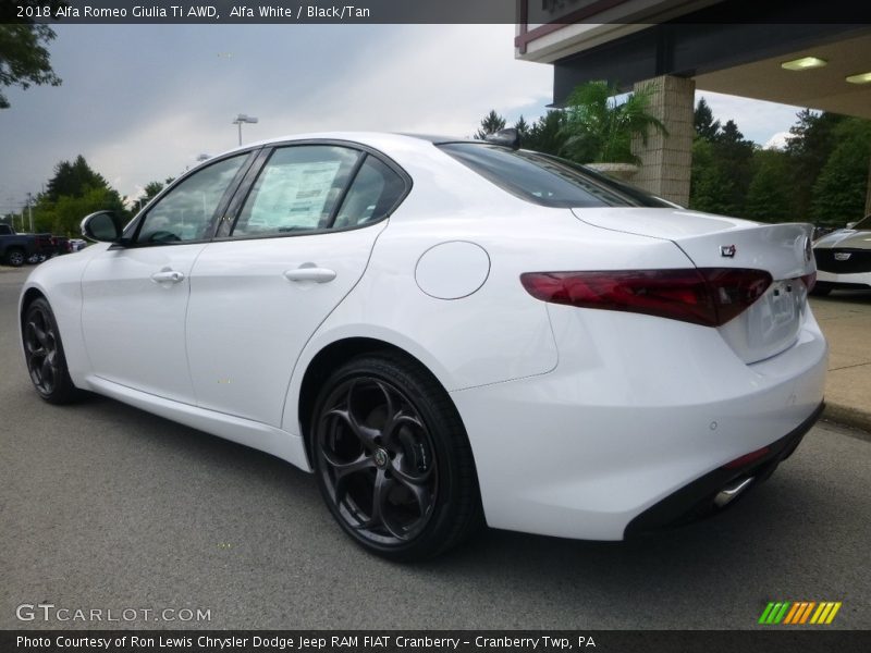 Alfa White / Black/Tan 2018 Alfa Romeo Giulia Ti AWD