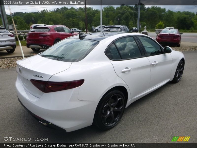 Alfa White / Black/Tan 2018 Alfa Romeo Giulia Ti AWD