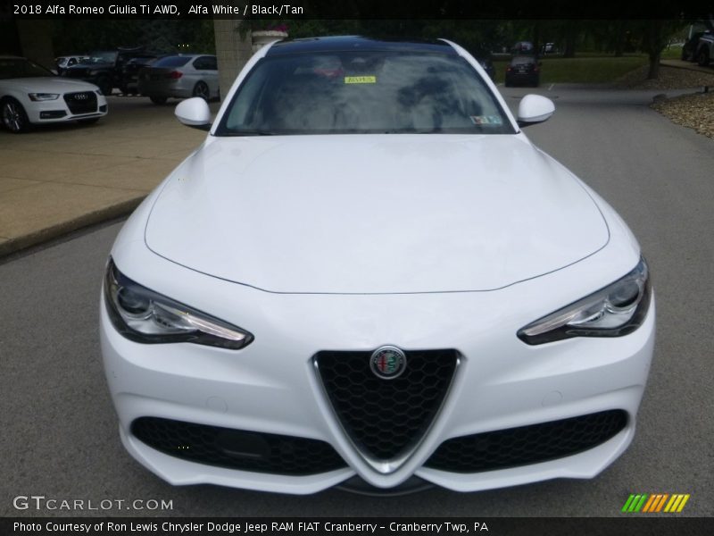 Alfa White / Black/Tan 2018 Alfa Romeo Giulia Ti AWD